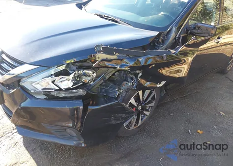 2018 Nissan Altima 2.5 Sv z USA, uszkodzony, nr VIN 1N4AL3AP4JC111035